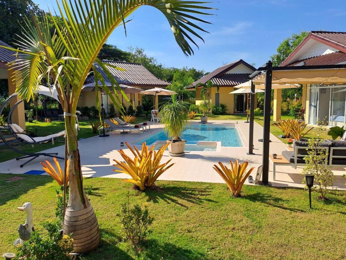 Pool Villa, Resort, Mae Ramphueng Beach, Ban Phe, Rayong, Residence M Thailand (Adults Only) Ban Chamrung Dış mekan fotoğraf