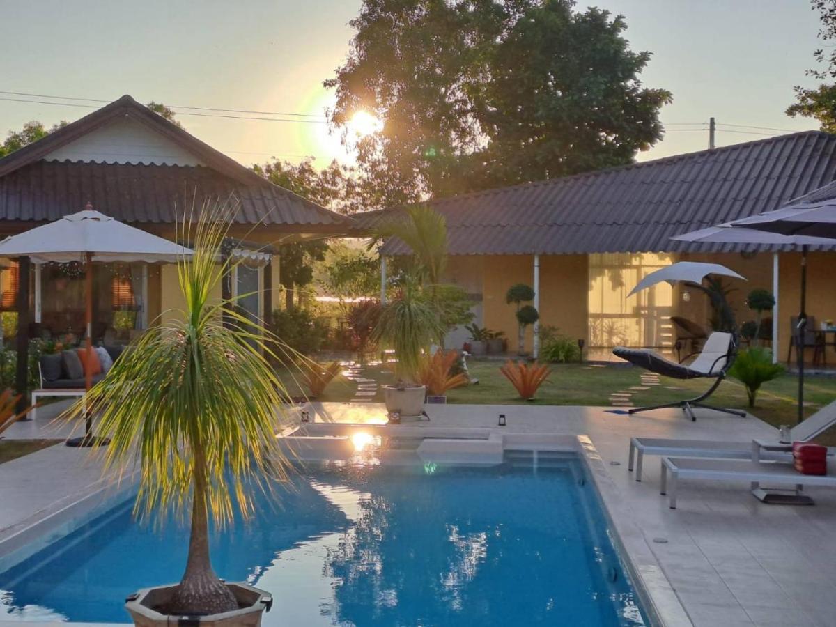 Pool Villa, Resort, Mae Ramphueng Beach, Ban Phe, Rayong, Residence M Thailand (Adults Only) Ban Chamrung Dış mekan fotoğraf