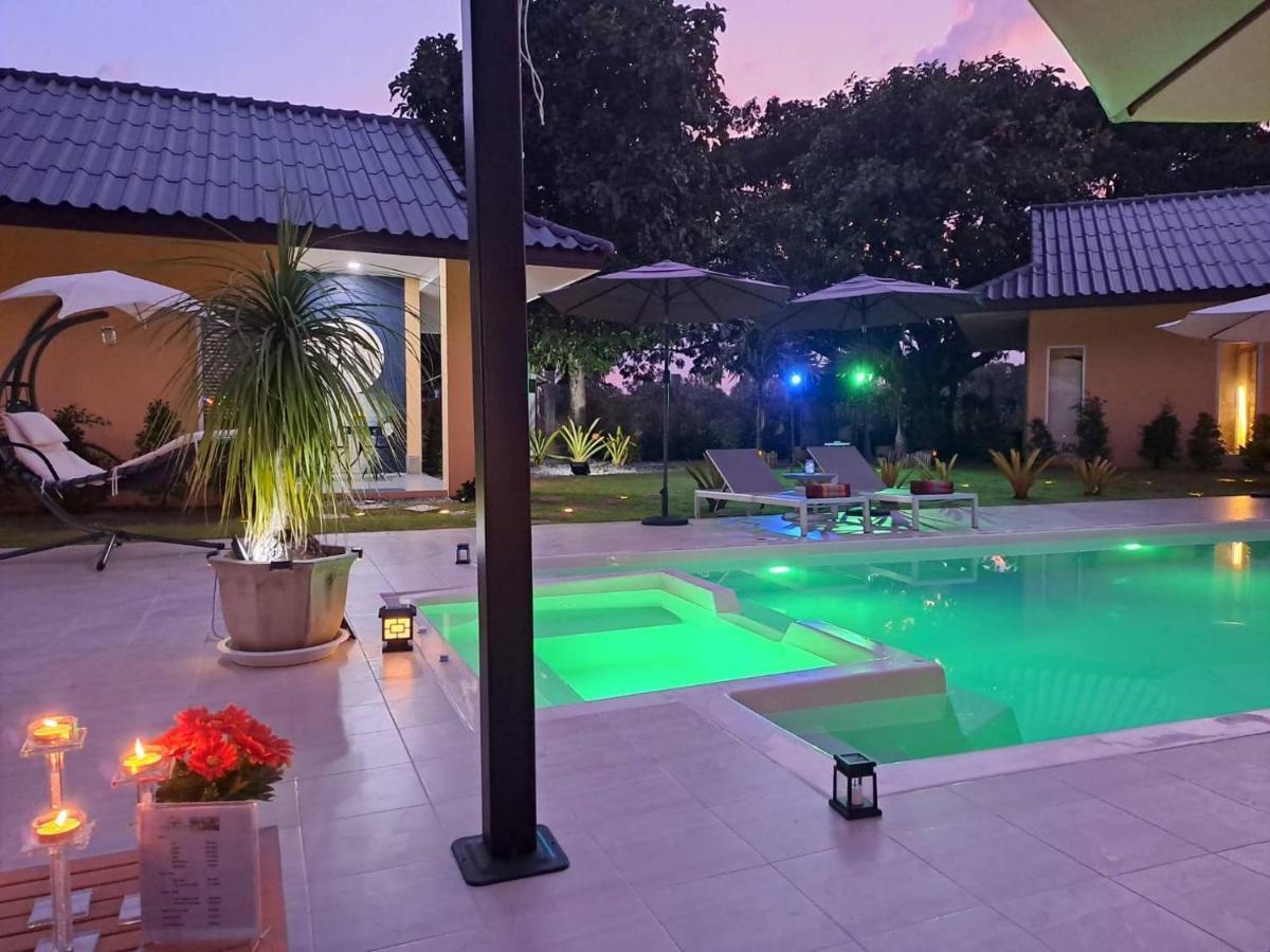 Pool Villa, Resort, Mae Ramphueng Beach, Ban Phe, Rayong, Residence M Thailand (Adults Only) Ban Chamrung Dış mekan fotoğraf