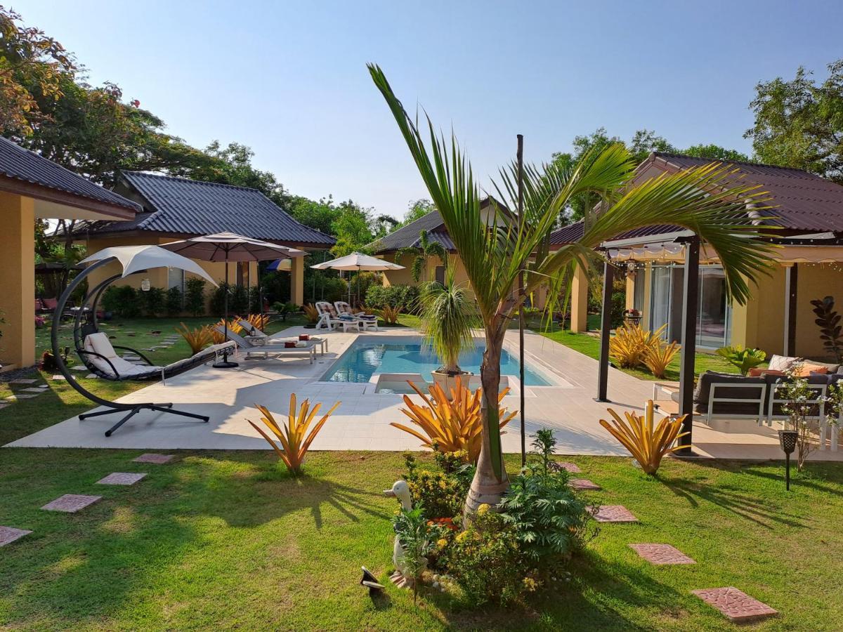 Pool Villa, Resort, Mae Ramphueng Beach, Ban Phe, Rayong, Residence M Thailand (Adults Only) Ban Chamrung Dış mekan fotoğraf