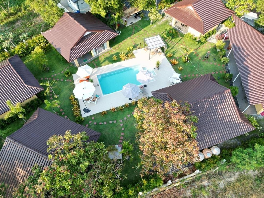 Pool Villa, Resort, Mae Ramphueng Beach, Ban Phe, Rayong, Residence M Thailand (Adults Only) Ban Chamrung Dış mekan fotoğraf